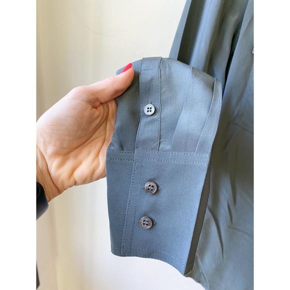 J. CREW Women's Grey Silk Button Down Collared Long Sleeve Blythe Blouse size 4 - Picture 7 of 8